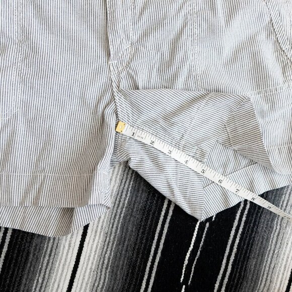 VINTAGE! LEVI'S PIN STRIPE COTTON SHORTS SZ 6 - Picture 6 of 6